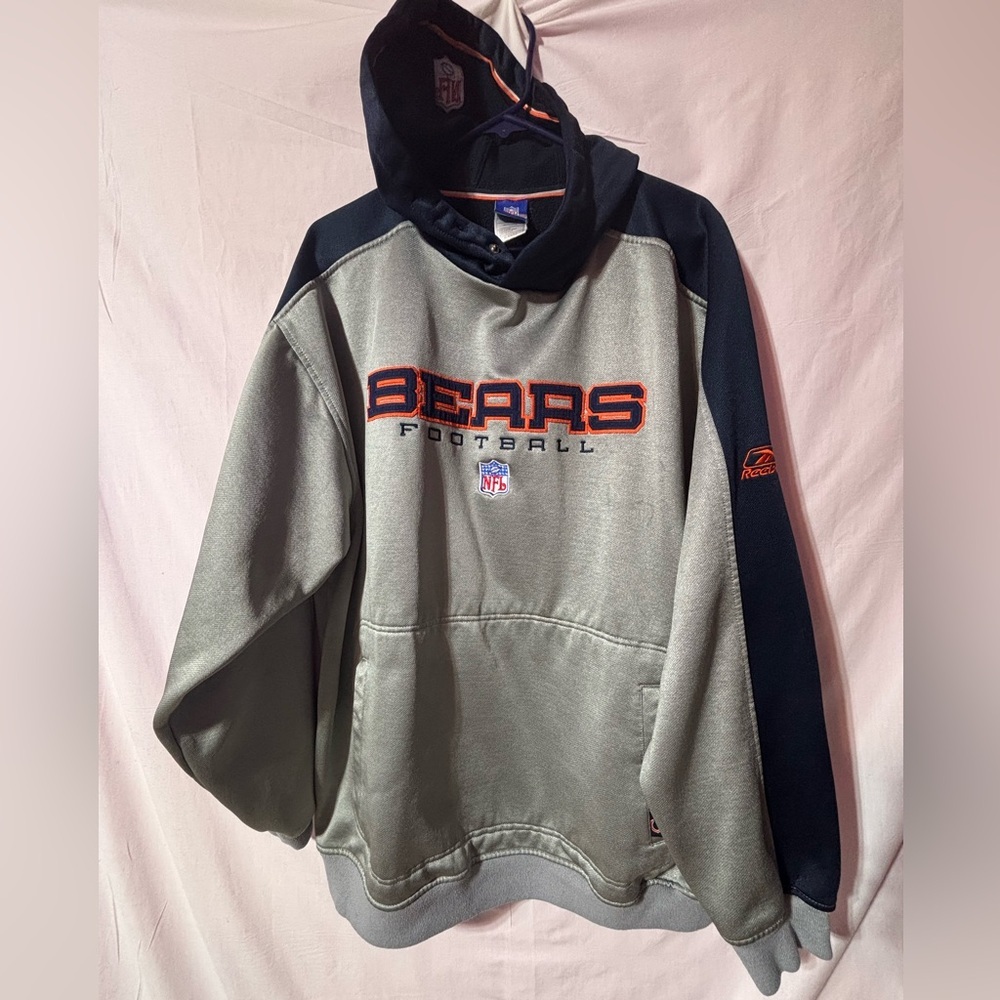 Chicago Bears Reebok Cold Weather Hoodie Silver & Navy – Size XL – NFL